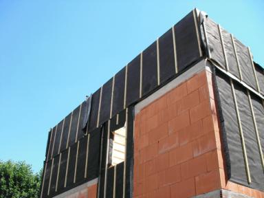 Maison contemporaine en bois - pare pluie et contre lattage